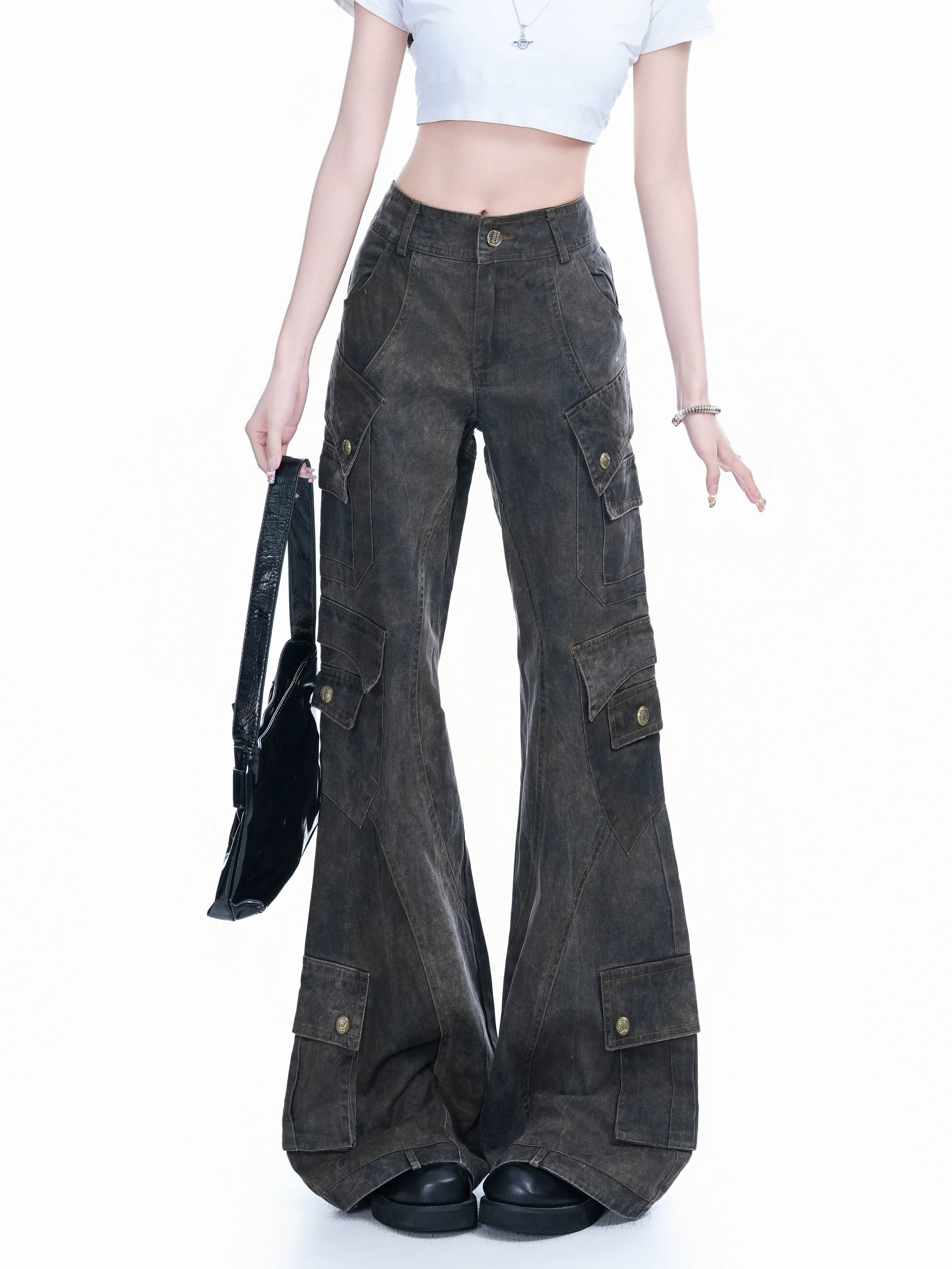 Flared Multi-Pocket Pants RI46