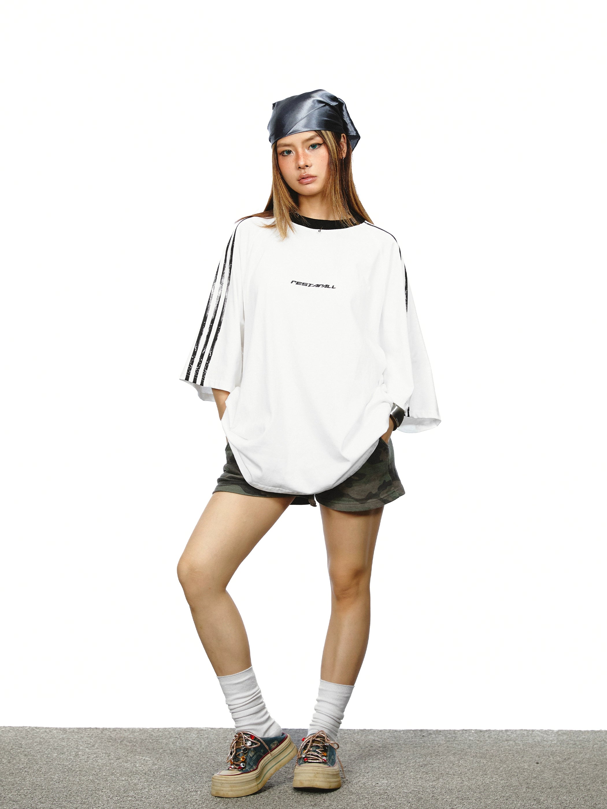 Contrasting striped crew neck RI60