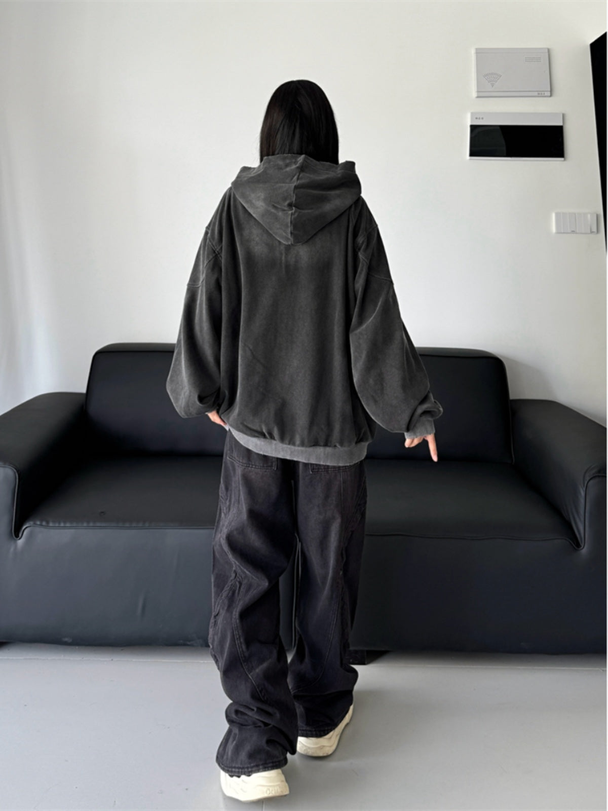Dark wash ripped zipper RI32