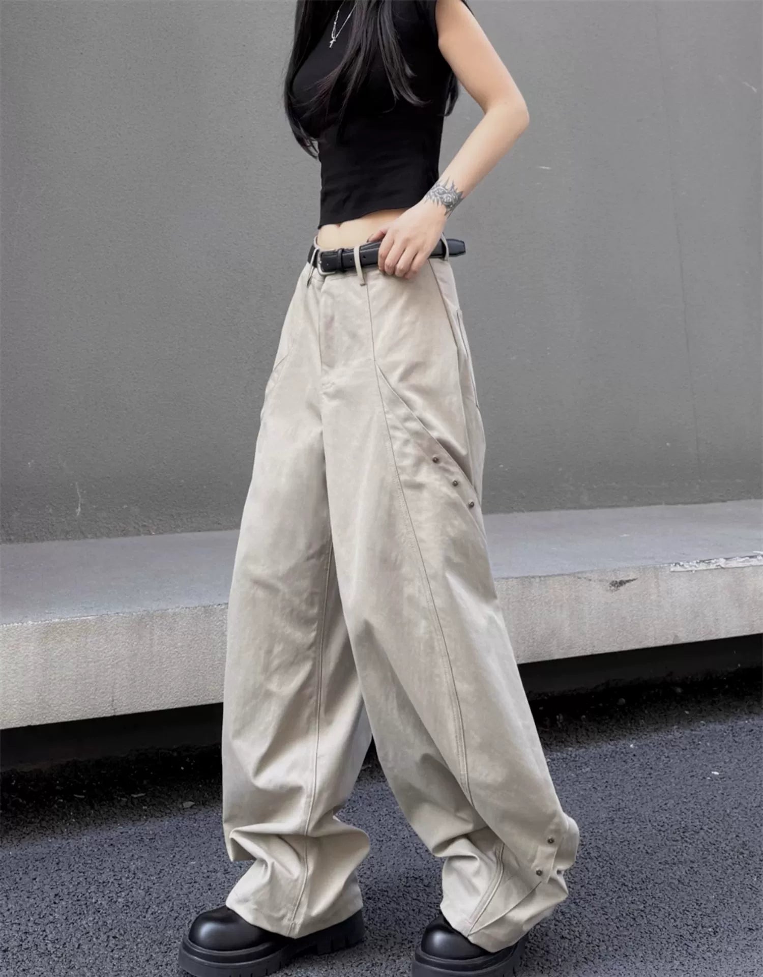 Retro design scimitar pants RI43